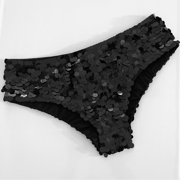 NWT Black Metallic All-over Sequin Booty Shorts - Picture 3 of 8